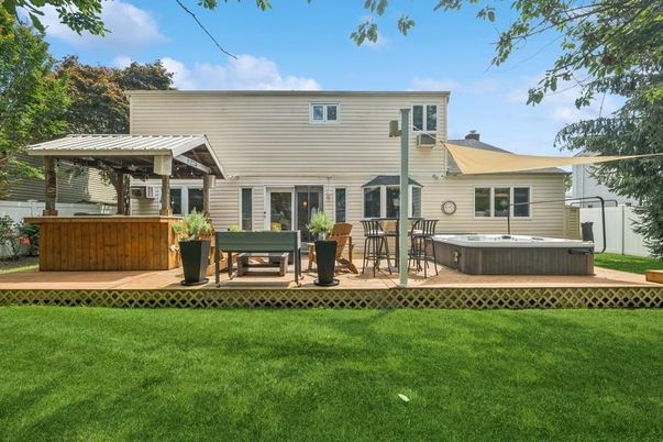 Backyard, Exterior, Hot Tub