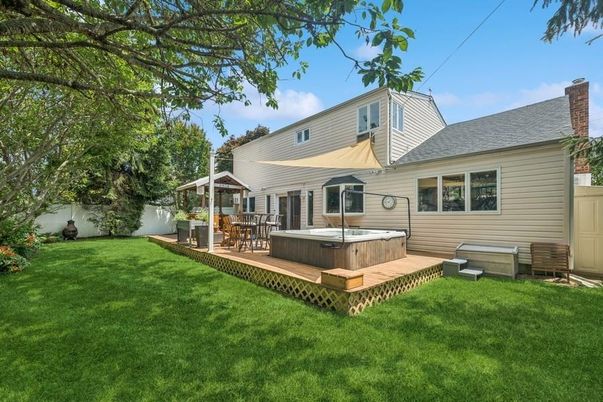 Backyard, Exterior, Hot Tub