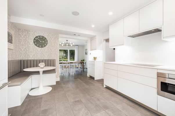 Dining room, Interior, Kitchen, Recessed Lighting, Stainless Steel Appliances