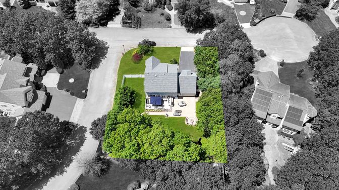 Exterior, Drone