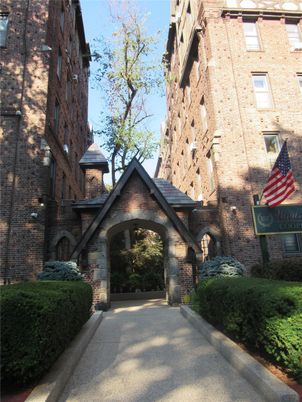 Exterior, Facade, Brick Facade, Tudor Revival