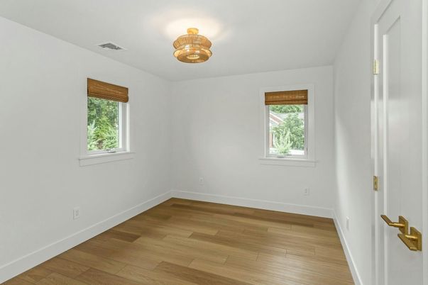 Chandelier, Empty room, Interior, Wood Texture Flooring
