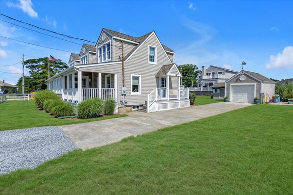 Backyard, Detached Garage, Exterior