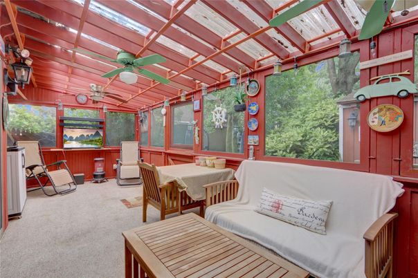 Dining room, Interior