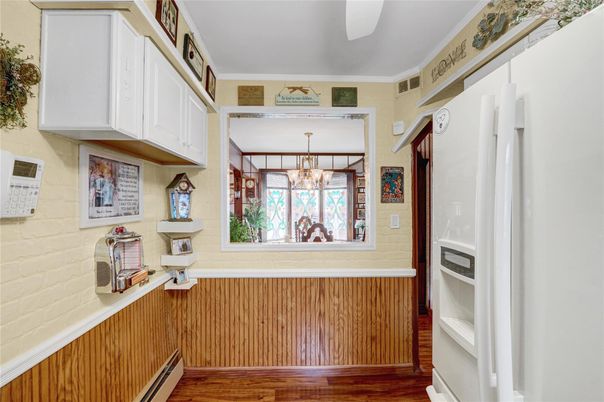Chandelier, Interior, Wood Texture Flooring