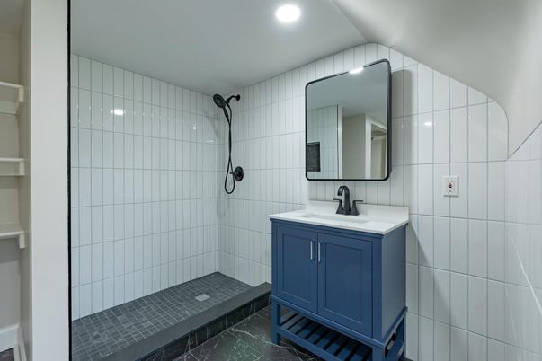 Bathroom, Interior, Marble, Recessed Lighting