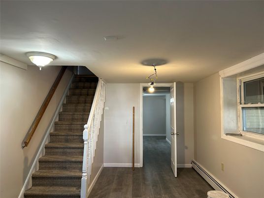 Interior, Pendant Lights, Wood Texture Flooring