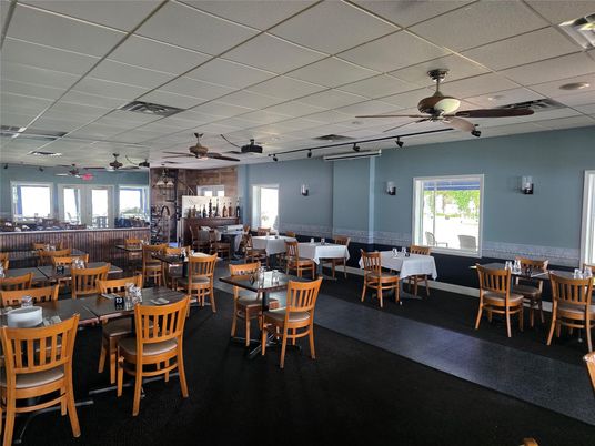 Dining room, Interior, Recessed Lighting