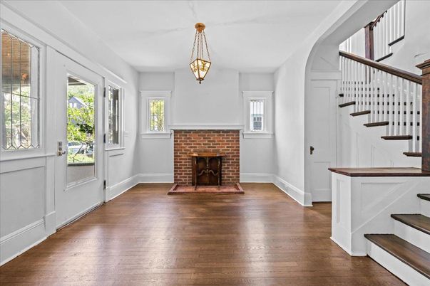 Fireplace, Interior, Pendant Lights, Wood Texture Flooring