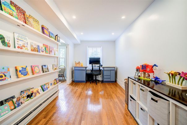 Home Office, Interior, Recessed Lighting, Wood Texture Flooring
