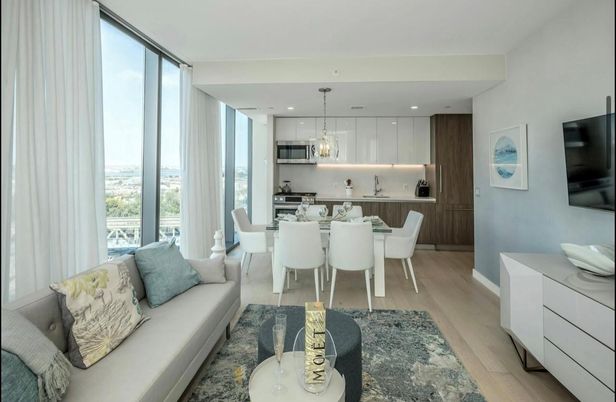 Dining room, Interior, Kitchen, Living room, Pendant Lights, Recessed Lighting, Stainless Steel Appliances, Wood Texture Flooring