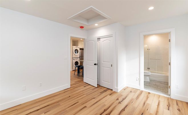 Bathroom, Interior, Recessed Lighting, Wood Texture Flooring