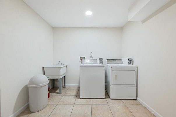 Interior, Recessed Lighting, Washer