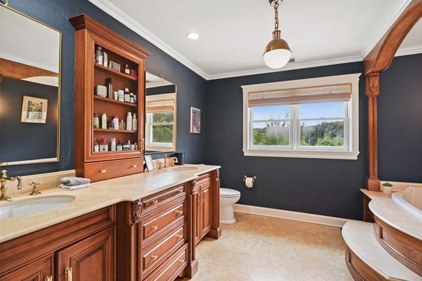 Bathroom, Dual Sink Vanities, Interior, Pendant Lights, Recessed Lighting