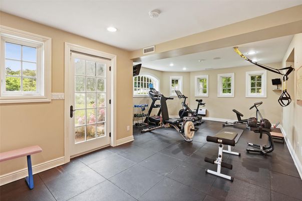 Fitness Equipment, Interior, Recessed Lighting