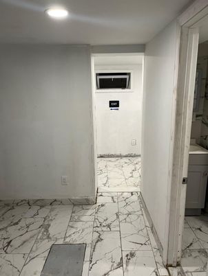 Bathroom, Empty room, Interior, Marble, Recessed Lighting