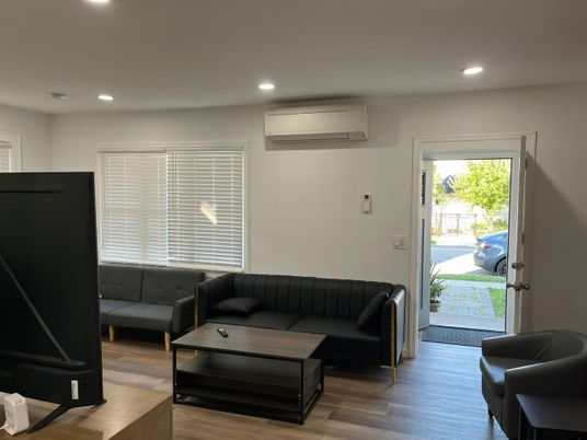 Interior, Living room, Recessed Lighting, Wood Texture Flooring