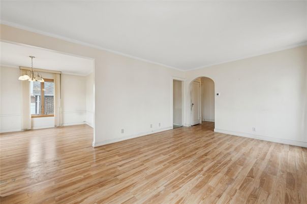 Empty room, Interior, Pendant Lights, Wood Texture Flooring