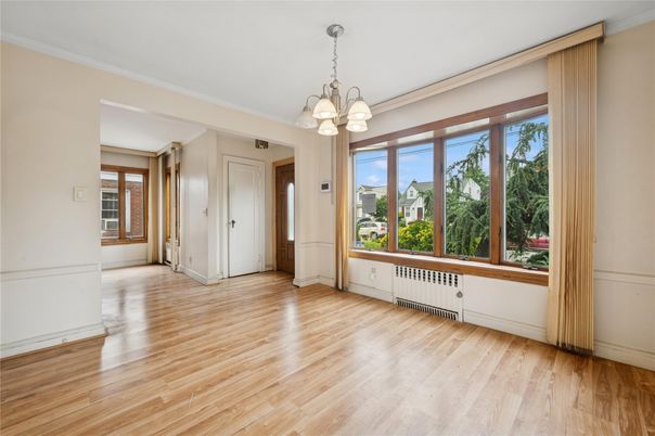 Chandelier, Empty room, Interior, Wood Texture Flooring