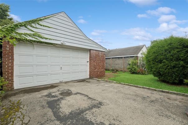Backyard, Detached Garage, Exterior