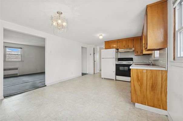 Chandelier, Interior, Kitchen