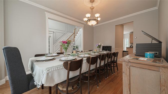 Chandelier, Dining room, Interior, Piano, Wood Texture Flooring