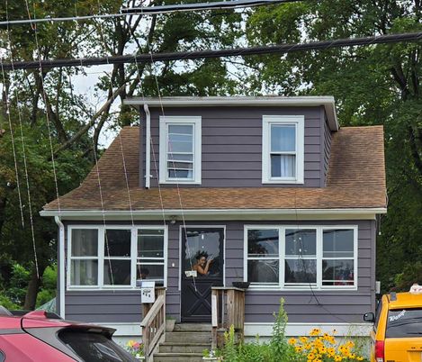 Exterior, Facade, Cape Cod