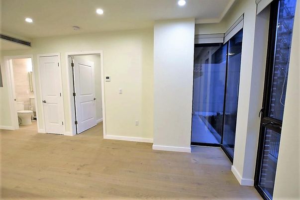 Bathroom, Interior, Recessed Lighting, Wood Texture Flooring