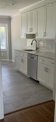Interior, Kitchen, Recessed Lighting, Wood Texture Flooring