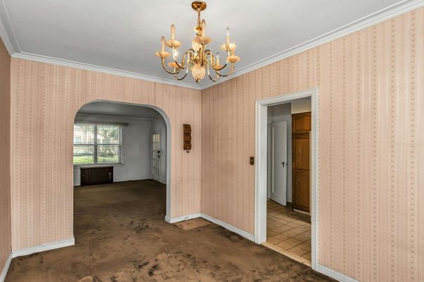 Chandelier, Empty room, Interior