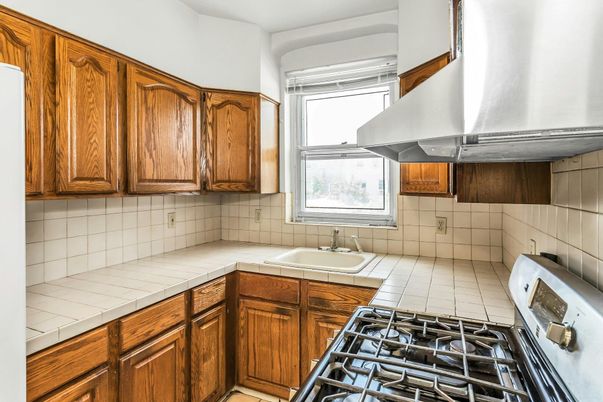 Interior, Kitchen, Tile Countertops