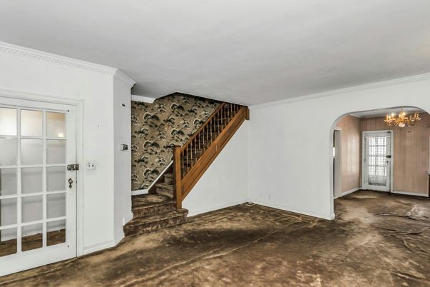 Chandelier, Empty room, Interior