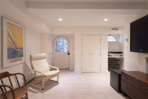 Interior, Recessed Lighting