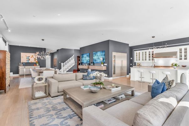 Dining room, Interior, Living room, Pendant Lights, Recessed Lighting, Wood Texture Flooring