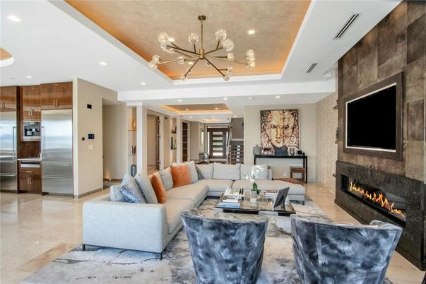 Fireplace, Interior, Living room, Pendant Lights, Recessed Lighting