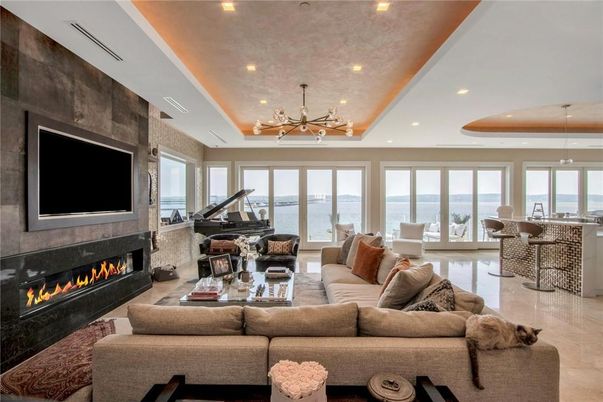 Fireplace, Interior, Living room, Pendant Lights, Piano, Recessed Lighting, Water