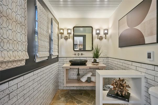 Bathroom, Interior