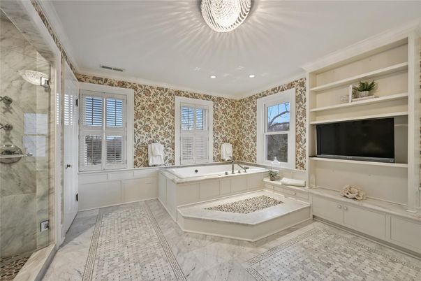 Bathroom, Interior, Marble, Recessed Lighting