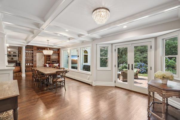 Chandelier, Dining room, Interior, Recessed Lighting, Wood Texture Flooring