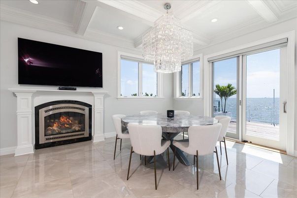 Chandelier, Dining room, Fireplace, Interior, Recessed Lighting, Water