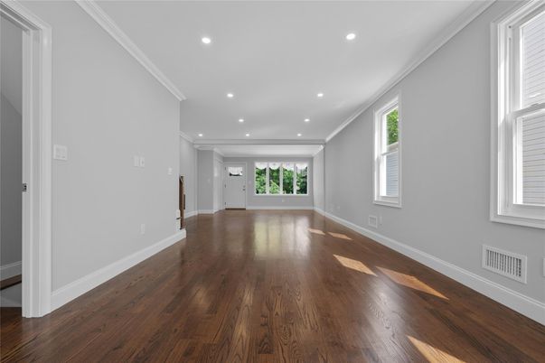 Empty room, Interior, Recessed Lighting, Wood Texture Flooring