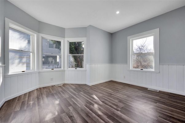 Empty room, Interior, Recessed Lighting, Wood Texture Flooring