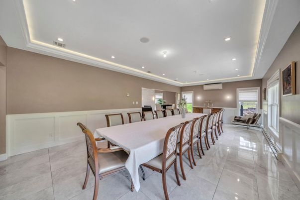 Dining room, Interior, Recessed Lighting