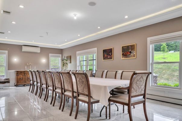 Dining room, Interior, Recessed Lighting