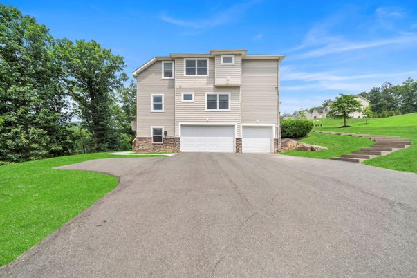 Attached, Exterior, Facade, Raised Ranch