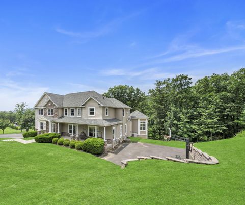 Backyard, Exterior, Facade, Farmhouse