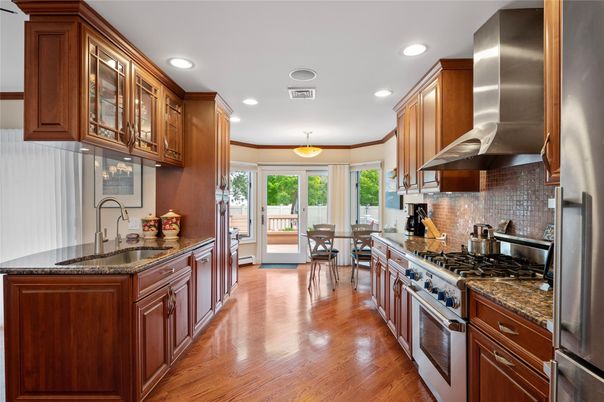 Chandelier, Dining room, Interior, Kitchen, Recessed Lighting, Wood Texture Flooring