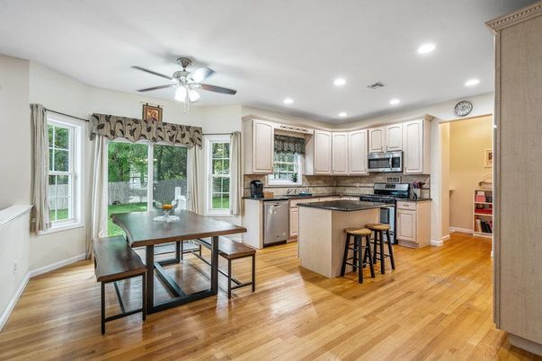 Dining room, Interior, Kitchen, Recessed Lighting, Wood Texture Flooring