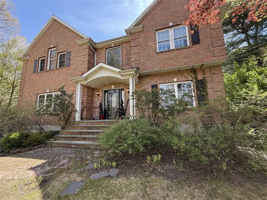 Exterior, Facade, Brick Facade, Brick Traditional