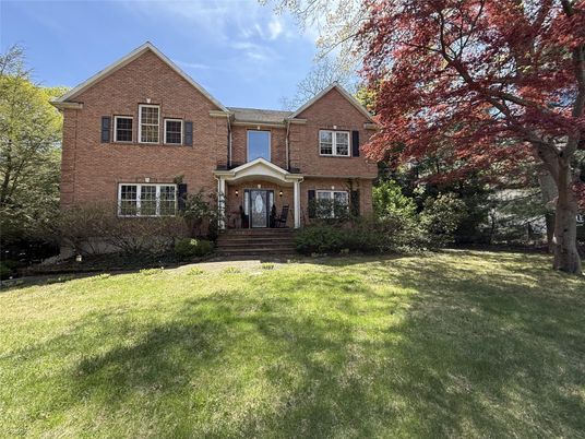 Exterior, Facade, Brick Facade, Brick Traditional
